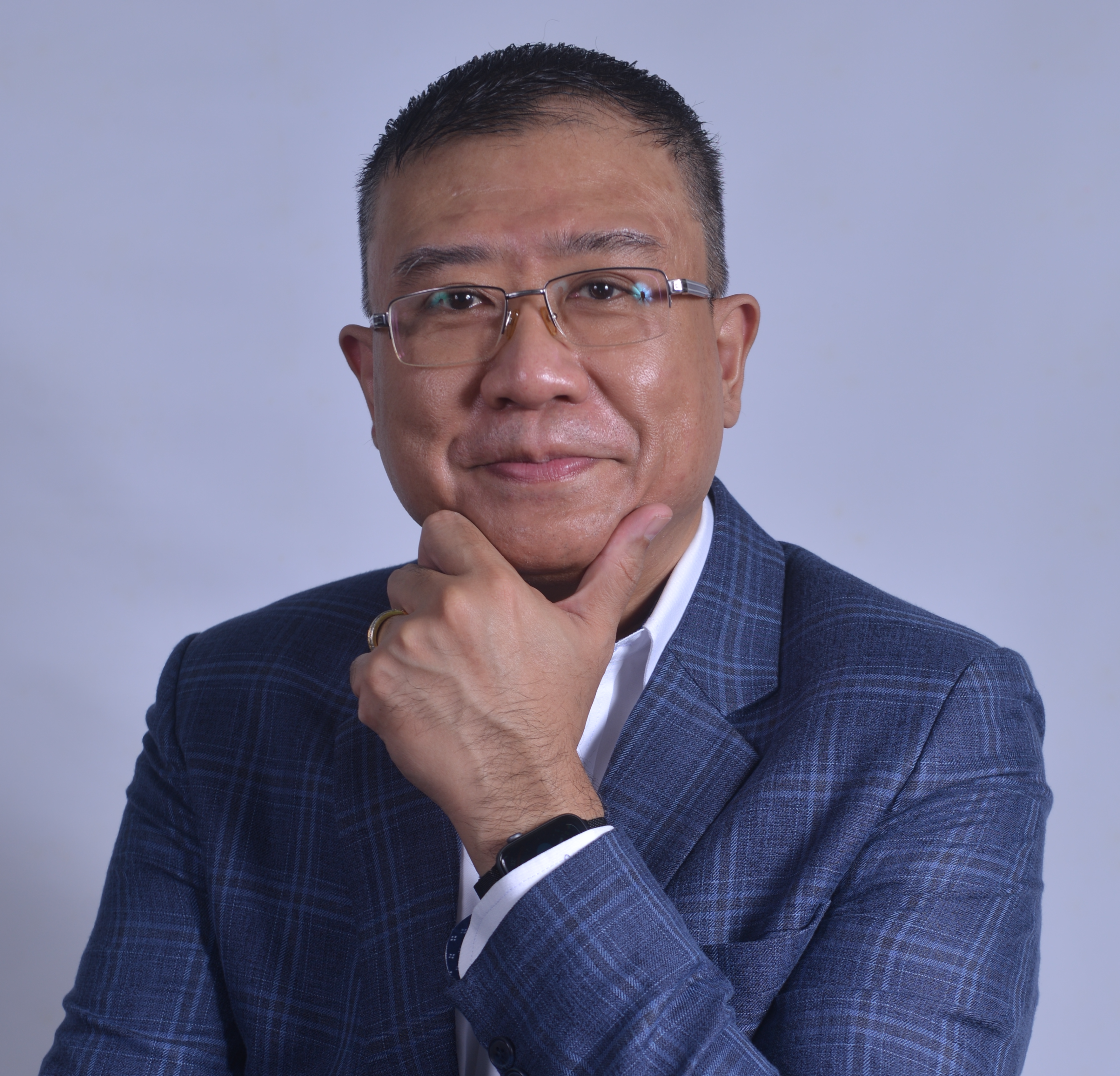Dr. Raja Azhar